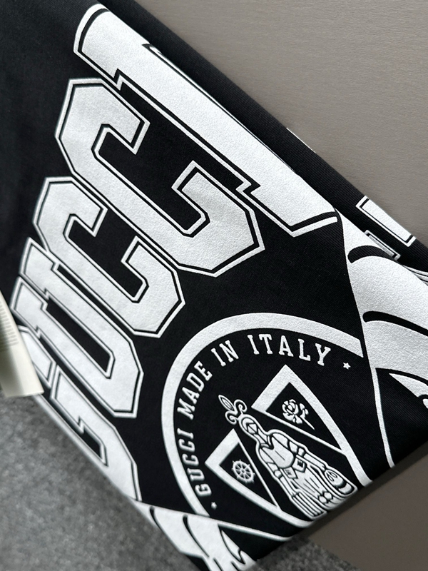 ブランドTシャツ角部分ディテール